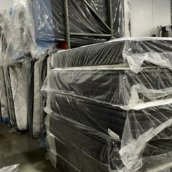 Mattress Liquidation! ! Twin, King, Queen MUST GO!