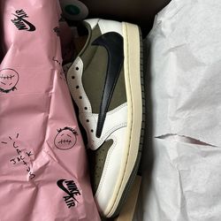 Travis Scott Medium Olive / TS Jordan 1 Low Reverse Olive Sz 10