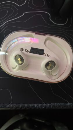 Earbuds brand new