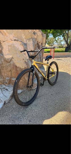 Gold throne (rare frame) works fine I have videos of me riding it let me know