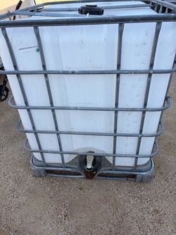 275 gallon tank, clean and ready for (carwashing)