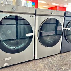 🧺 GE Profile Front-Load Washer and Dryer Set
