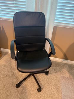 Black Office Chair with Armrests