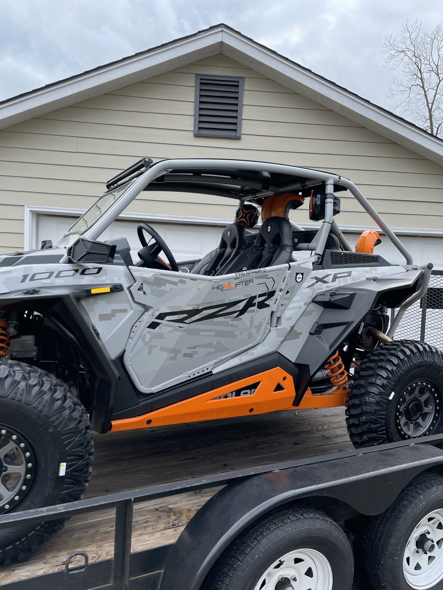 2022 Razor 1000 Fully Tricked Out 5 Hrs On It