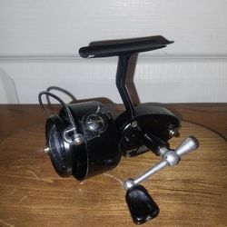 Vintage Fishing Reel