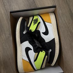 Jordan 1 Retro High Volt