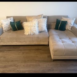 Sofa sectional