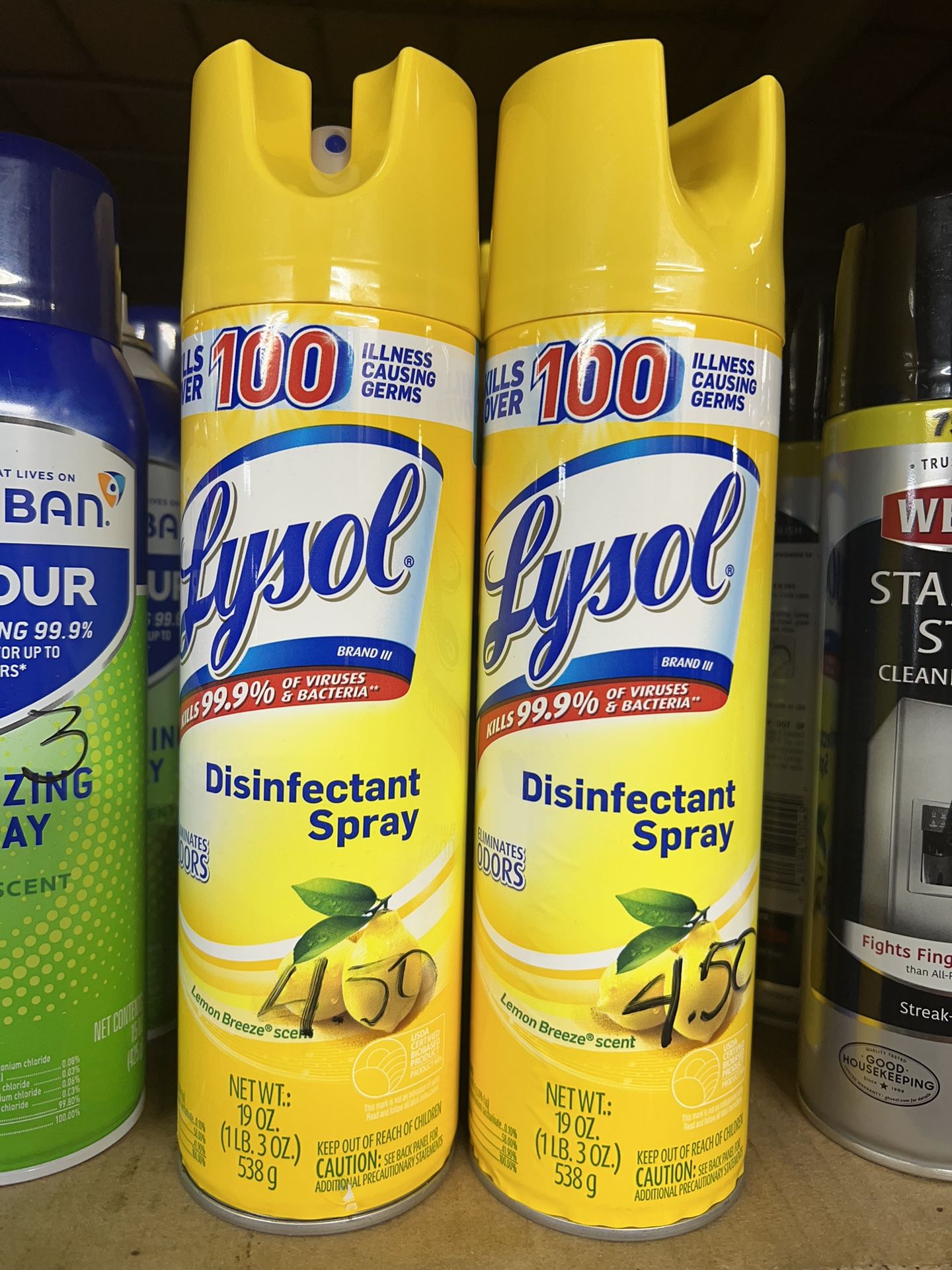 Lysol desinfectante spray, mata el 99,9% de bacterias y virus $4.50