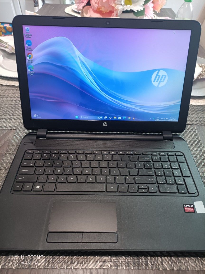 HP 15-F337WM LAPTOP