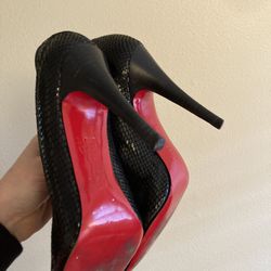 Size 8.5 oh deer heels 