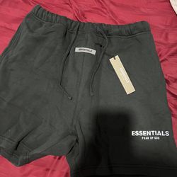 Black Essentials Shorts Size XL(Large)
