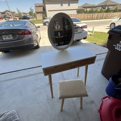 Makeup Vanity 