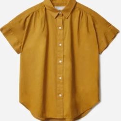Everlane Amber Air Square Buttoned Up Shirt.  Size XL