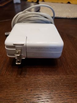 Original Apple Macbook MagSafe Power Adapter