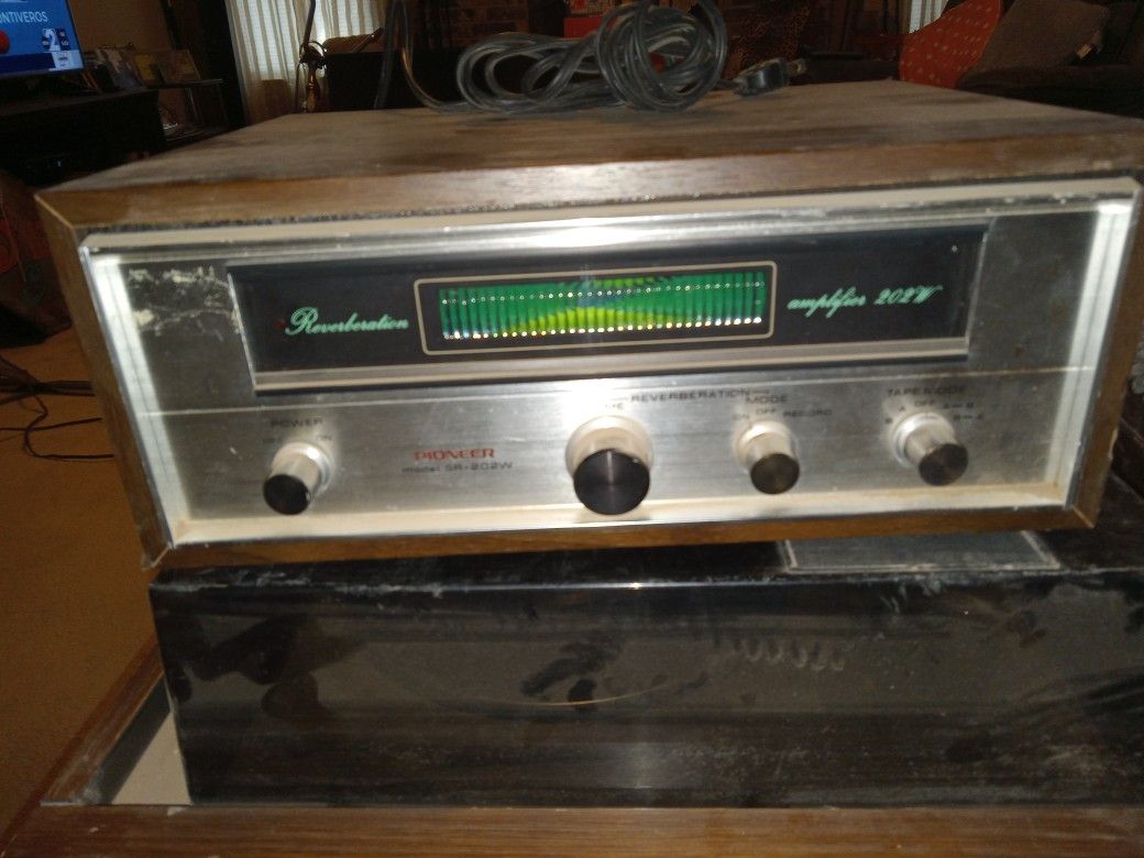 Pioneer SR-202W Reverberation
