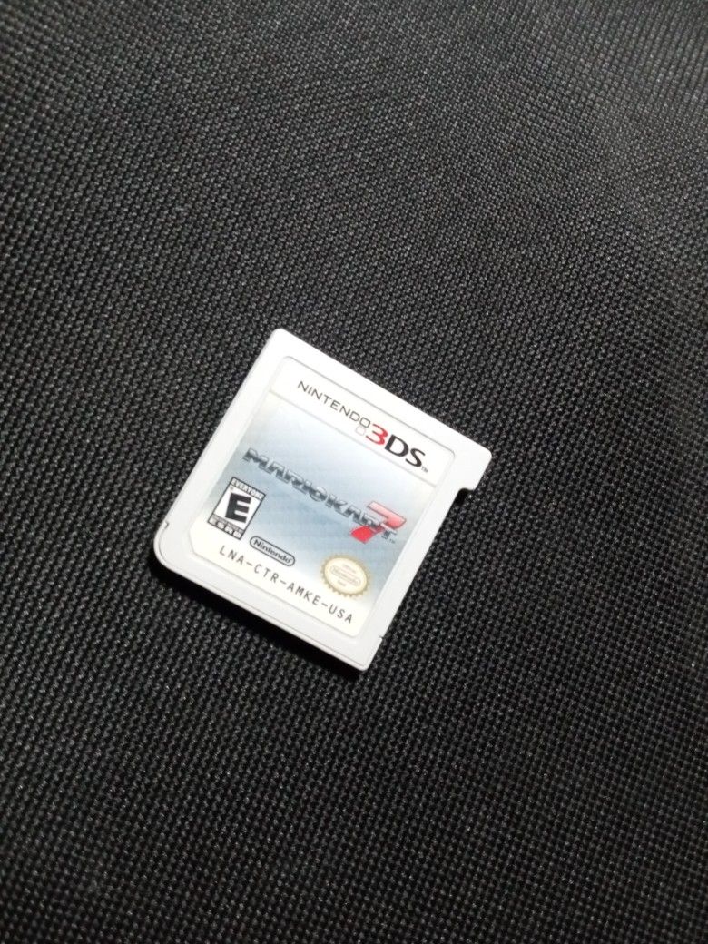 Nintendo 3DS Mario Kart #7