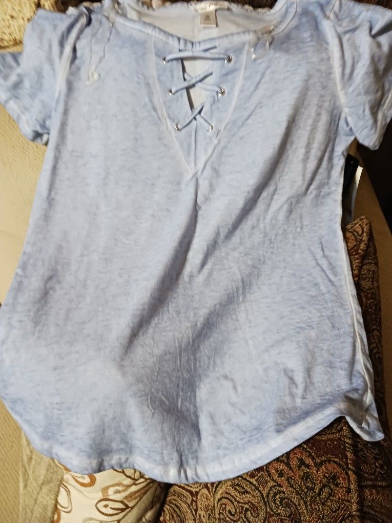 Women's Shirt Size Small