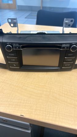 2016-2018 Toyota Rav4 Radio AM FM