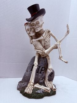 RIP Till Death Do Us Apart Small Statue Decor