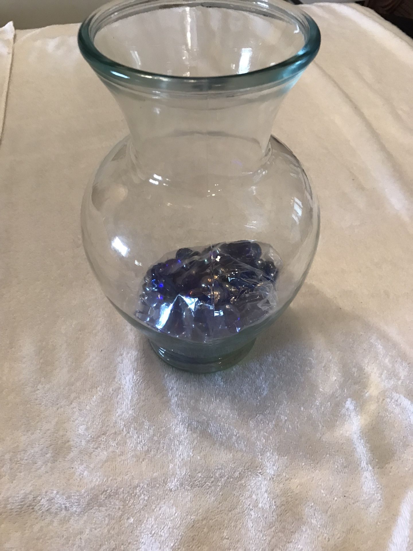 Beta Fish Bowl With Stones $10.00