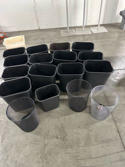 Office Wastebaskets (lot of 18)