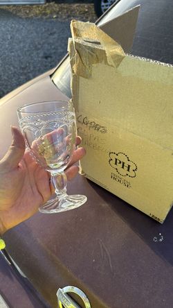 Marbella pedestal glasses