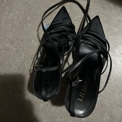 Liliana strappy Heels In Black 