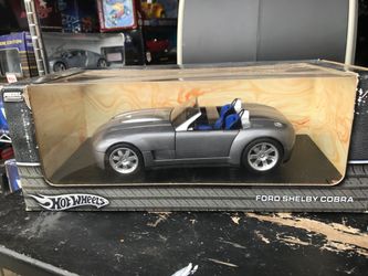 Hot Wheels Ford Shelby Cobra Die-Cast Model 1/18 1:18