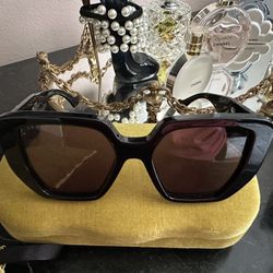 Gucci Oversized Sunglasses 