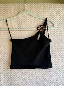 Black One-Shoulder Crop Top
