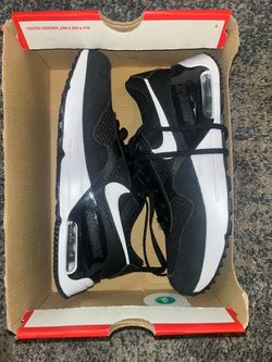 Nike Air Max Sneakers Black and White size 7 women’s