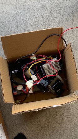 Box of razor mx350 motor,battery,throttle, and controller