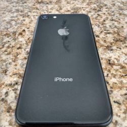 IPhone 8 Unlocked 
