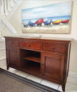SOLID WOOD ENTRY TABLE CONSOLE EXCELLENT CONDITION DELIVERY AVAILABLE