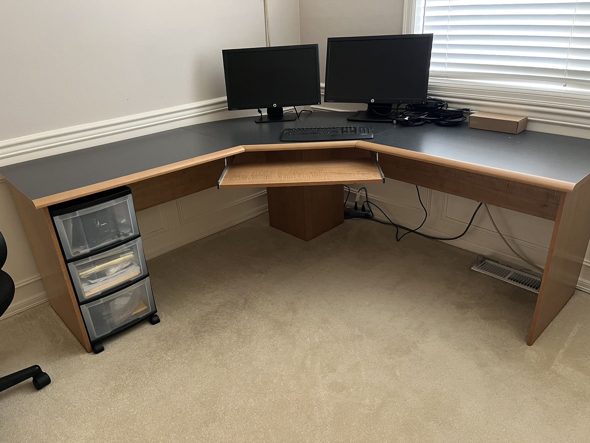 Desk ( Large Corner) With Chair 