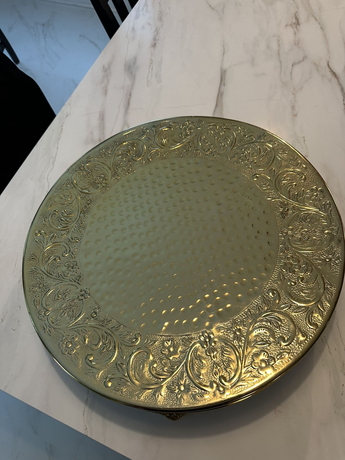 18” Cake Stand Gold Metal (missing One Leg