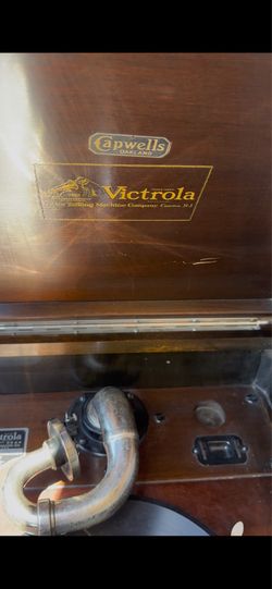 Vintage Victrola Consolette Phonograph – Working – Original Capwell’s Oakland Decal