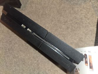 PlayStation 4  CUH-1215A and Controller