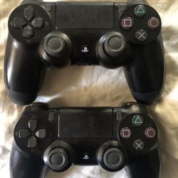 PS4 Controllers 