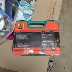 53 Piece Tool Set