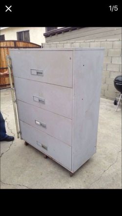 File cabinet fire safe