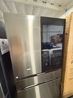 Stainless Steel French Door Refrigerator with Glass Panel