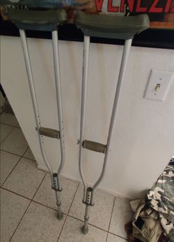 Cructches