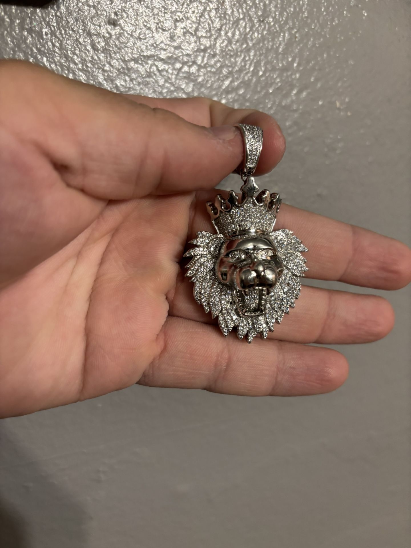 925 Silver Lion Pendant With Moissinite