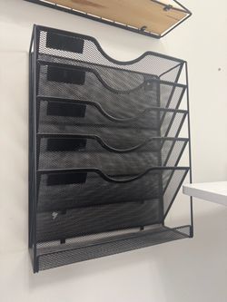 Wall paperwork organizer
