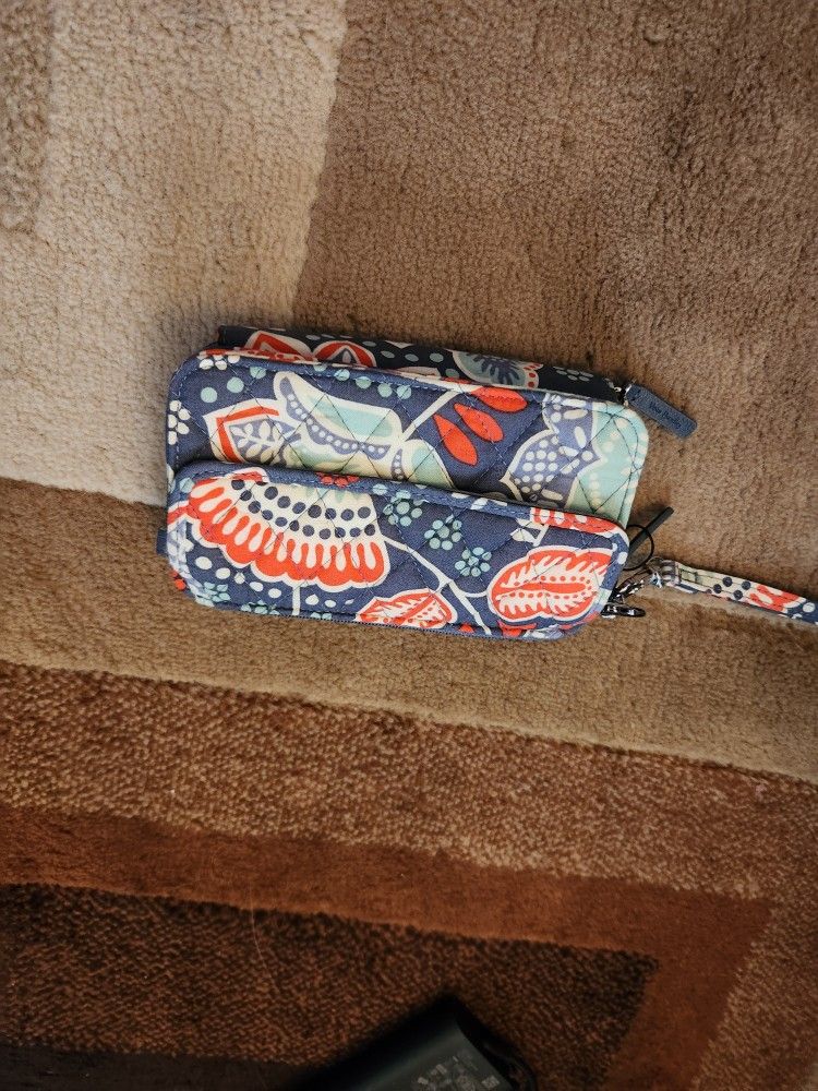 Vera Bradley 3-in-1 Crossbody Wallet