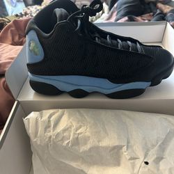 Air Jordan 13s University Blue Size 9 