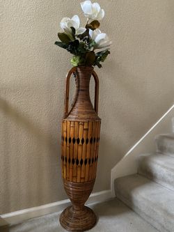 banbu vase 5 ”feet tall