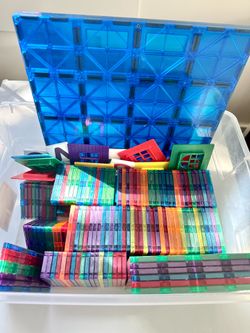 Magnatiles type building blocks