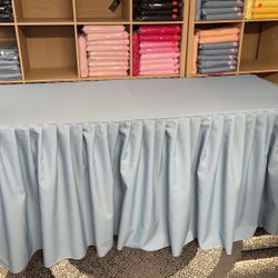 6 Ft Tablecloth For Sale